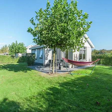 In South Holland Near The * נורדוויק