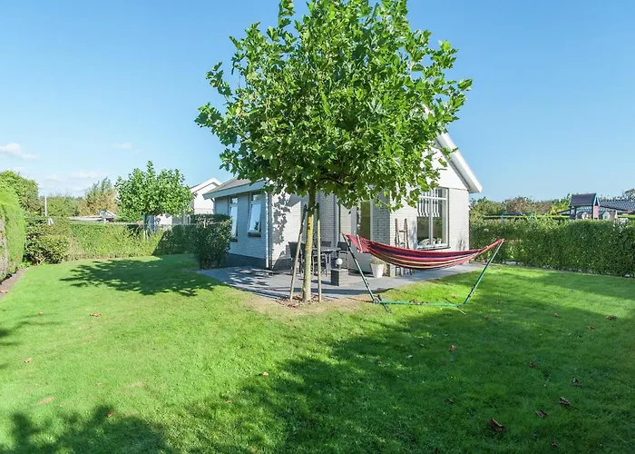 In South Holland Near The * Noordwijk